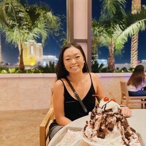 Meet your Posher, Casey